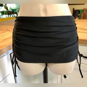 COASTAL BLUE Black Swim Skirt w/Side Ties *Swimsuit NWT $48 Medium